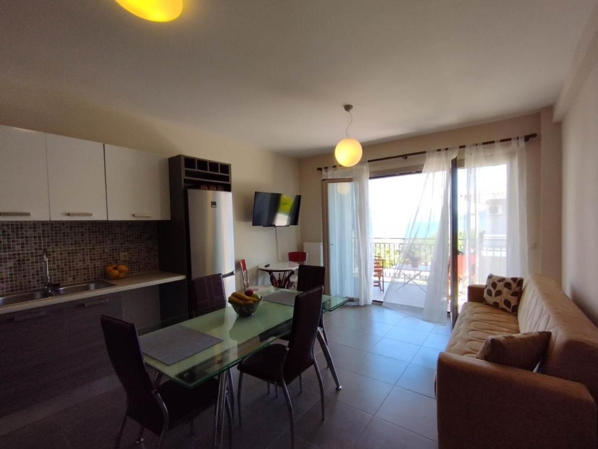 Angelos Apartments Karavomylos Eksteriør billede
